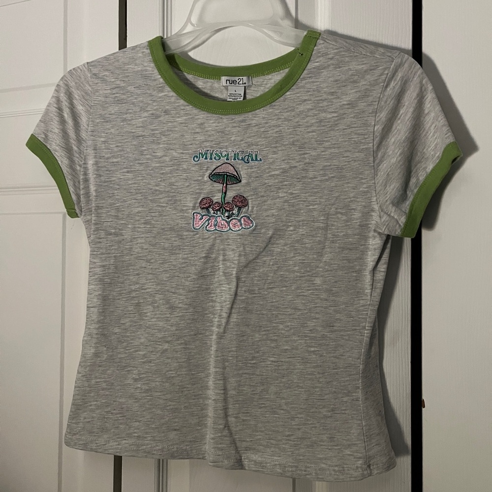 ✨Mystical vibes✨ 🍄mushroom🍄 crop top
